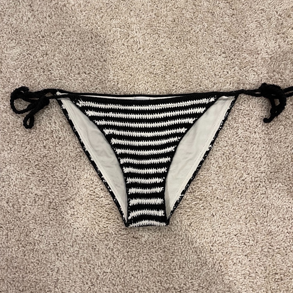 Bikini BOTTOM, Black and White, US 4-6, Top Shop